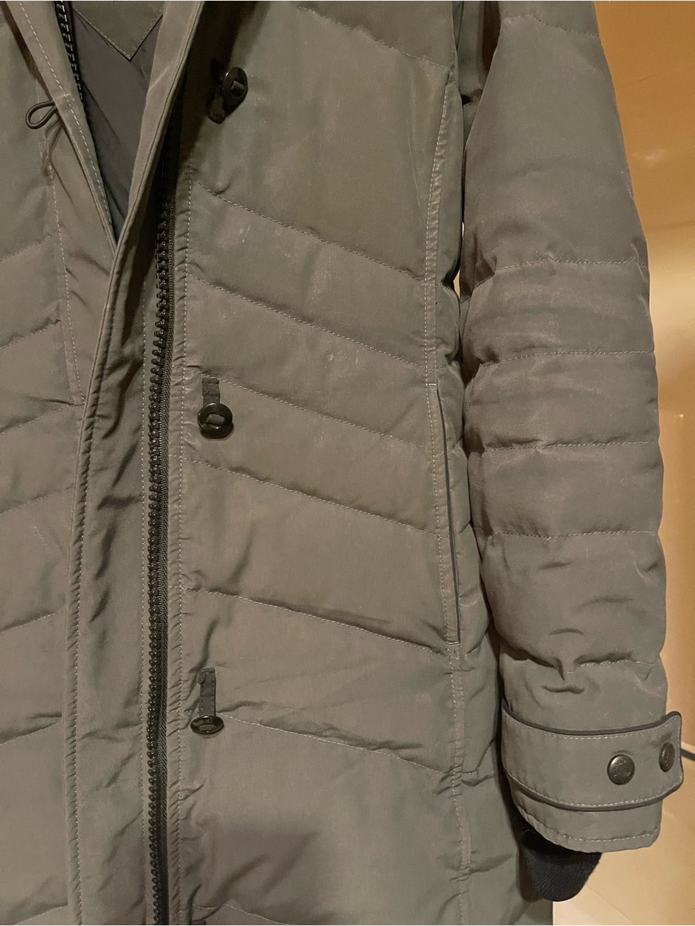 Canada Goose Lorette Small - Picture 8 of 8